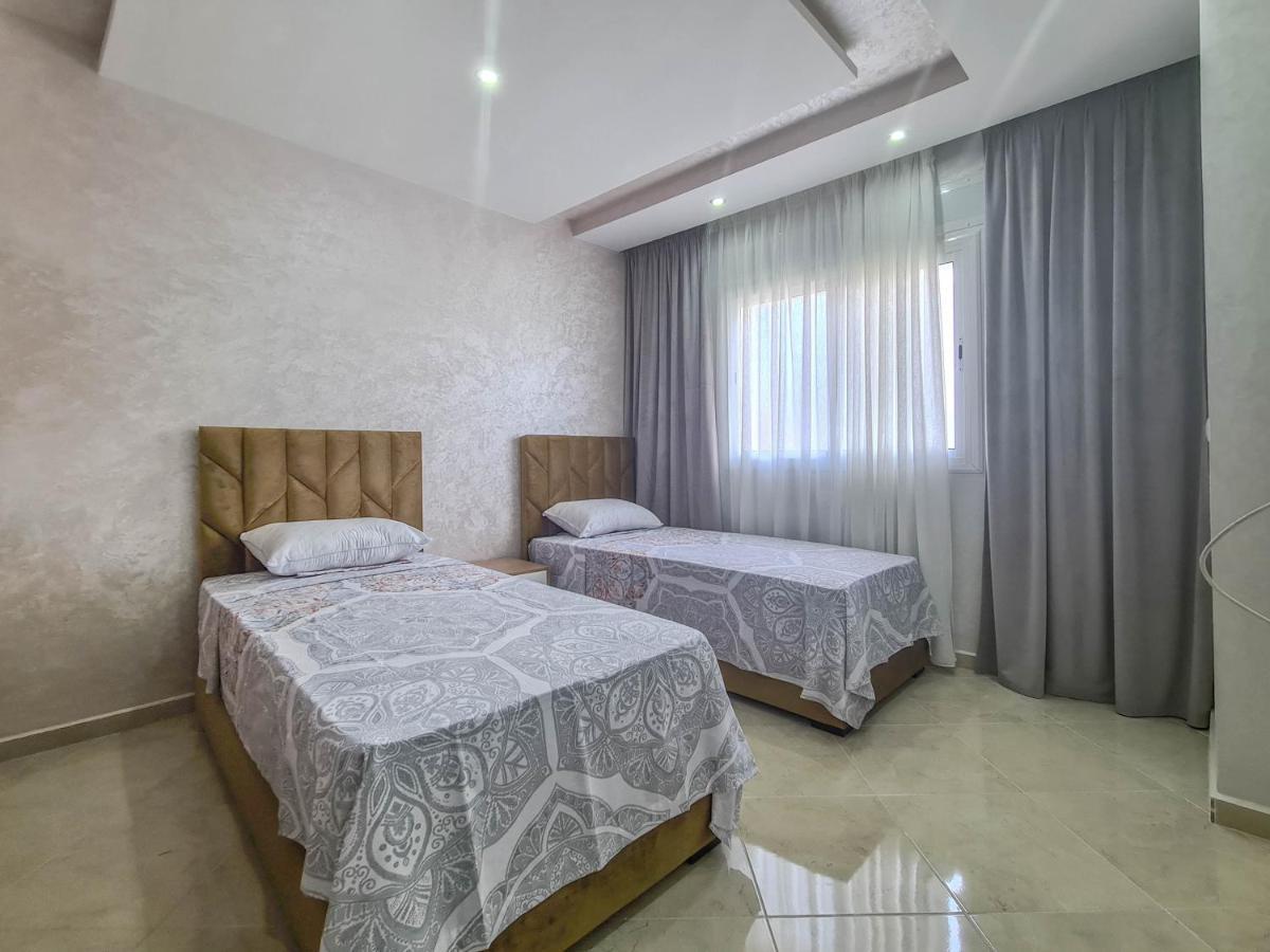 Immeuble Familial Imad Apartment Tetouan Bagian luar foto