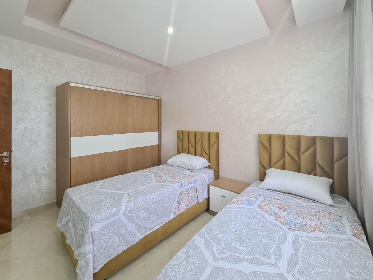 Immeuble Familial Imad Apartment Tetouan Bagian luar foto
