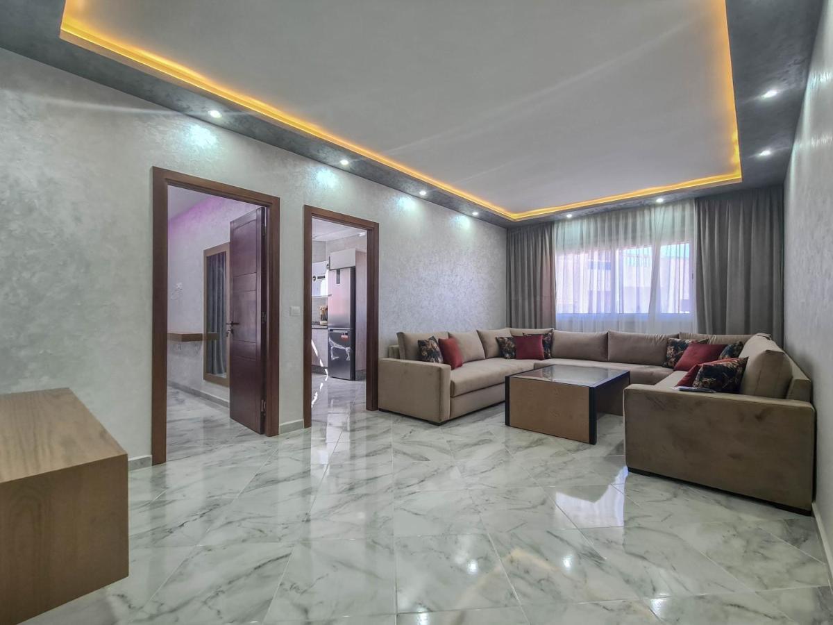 Immeuble Familial Imad Apartment Tetouan Bagian luar foto