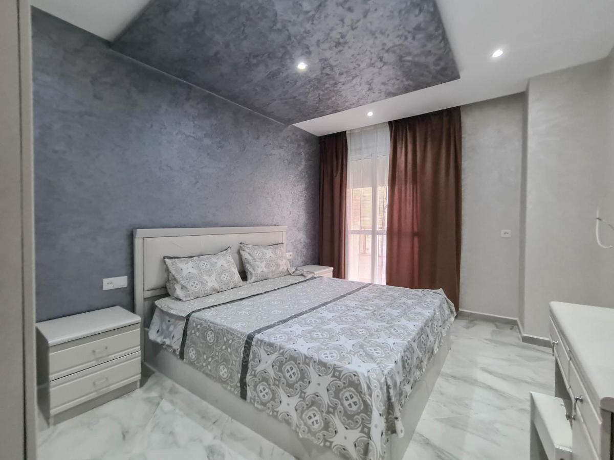 Immeuble Familial Imad Apartment Tetouan Bagian luar foto