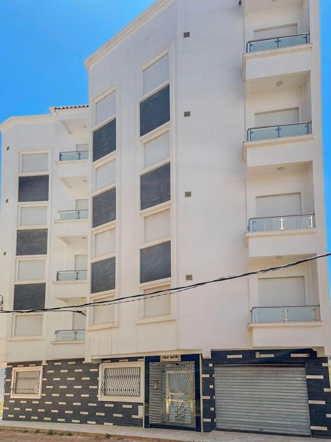 Immeuble Familial Imad Apartment Tetouan Bagian luar foto