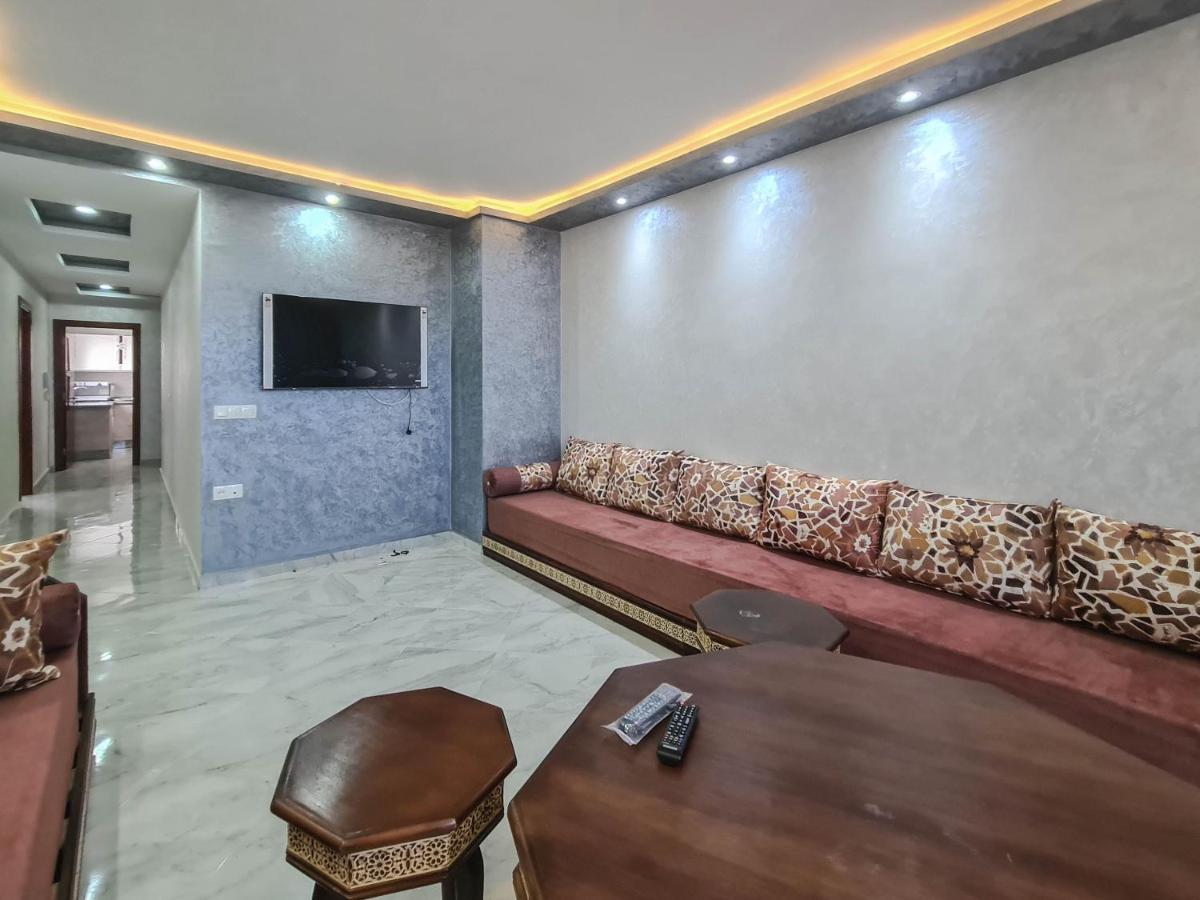 Immeuble Familial Imad Apartment Tetouan Bagian luar foto