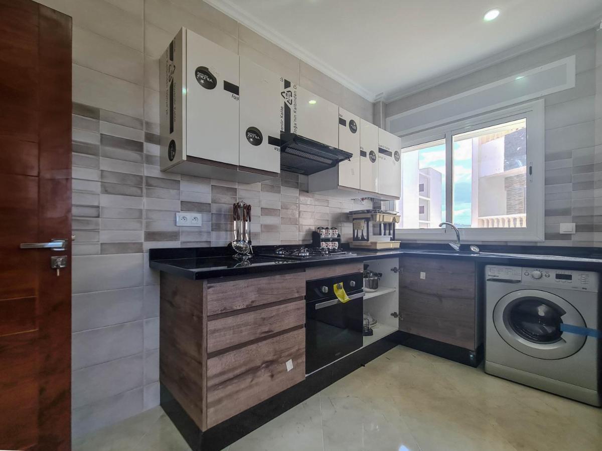 Immeuble Familial Imad Apartment Tetouan Bagian luar foto