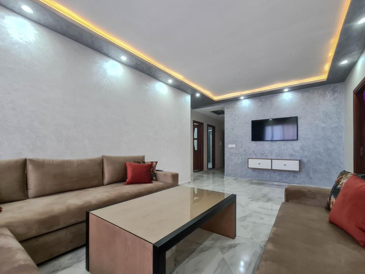 Immeuble Familial Imad Apartment Tetouan Bagian luar foto
