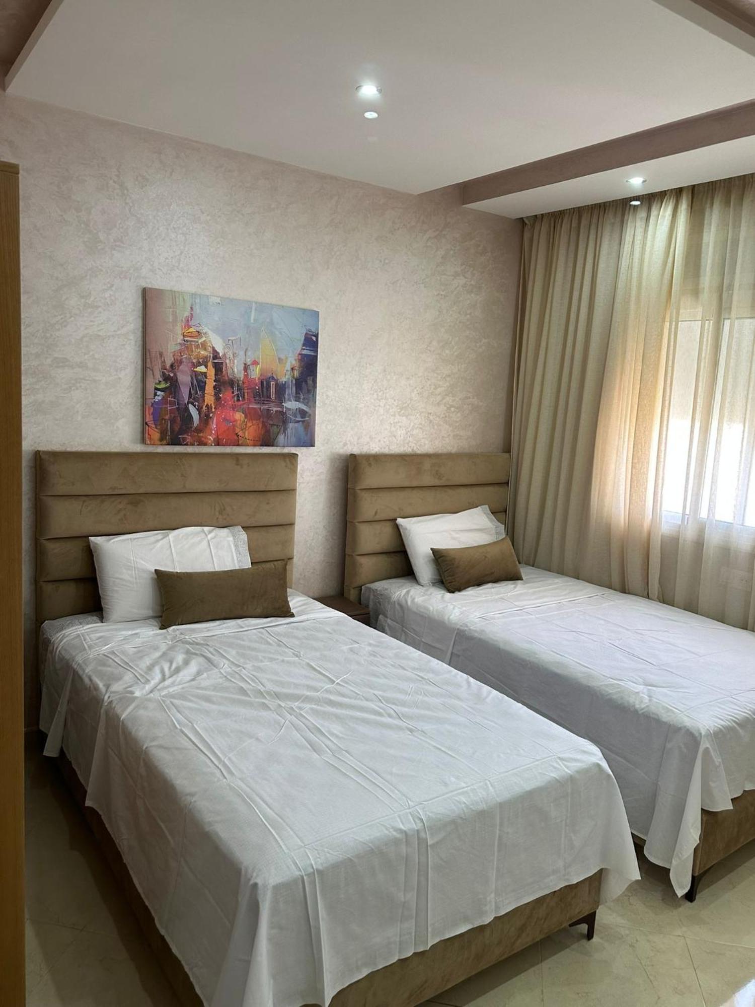 Immeuble Familial Imad Apartment Tetouan Bagian luar foto